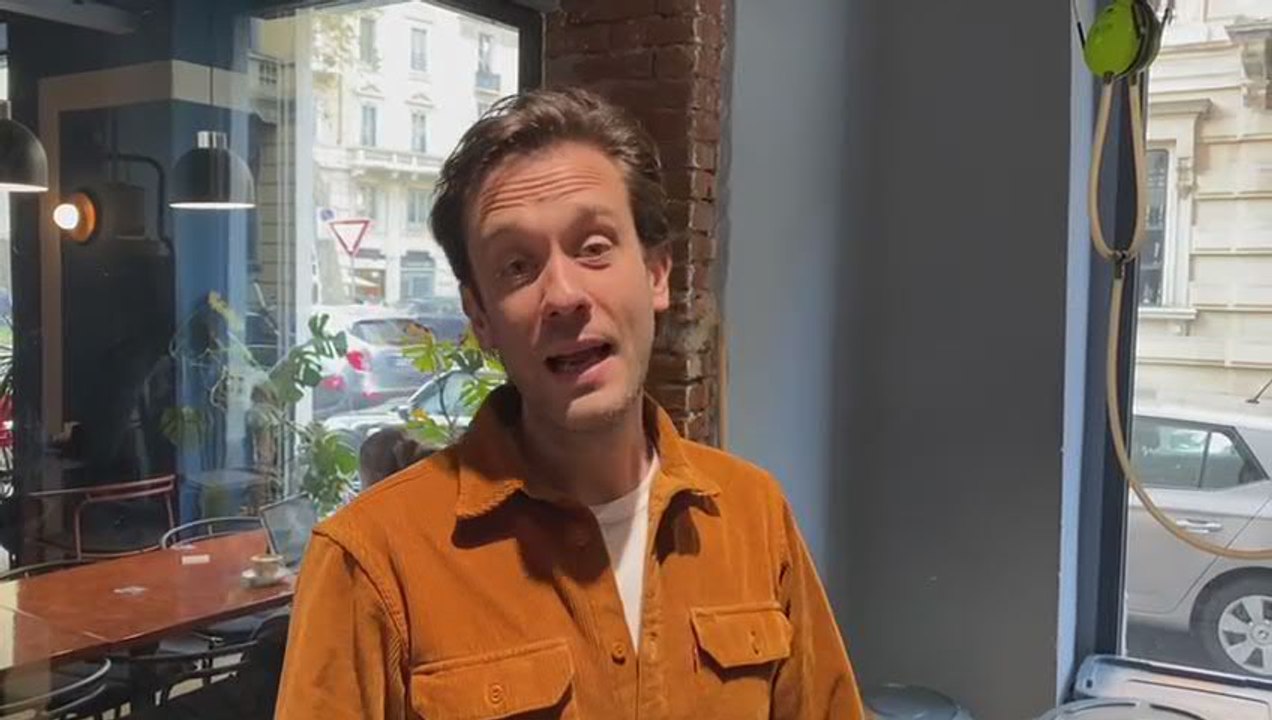 Caffè e bicchiere d'acqua, quale va bevuto prima? - Video