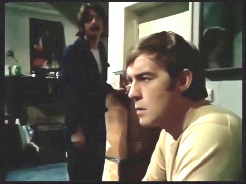 ''Green Julia'' by Paul Ableman (1971) Michael Jayston, John Hurt - PG