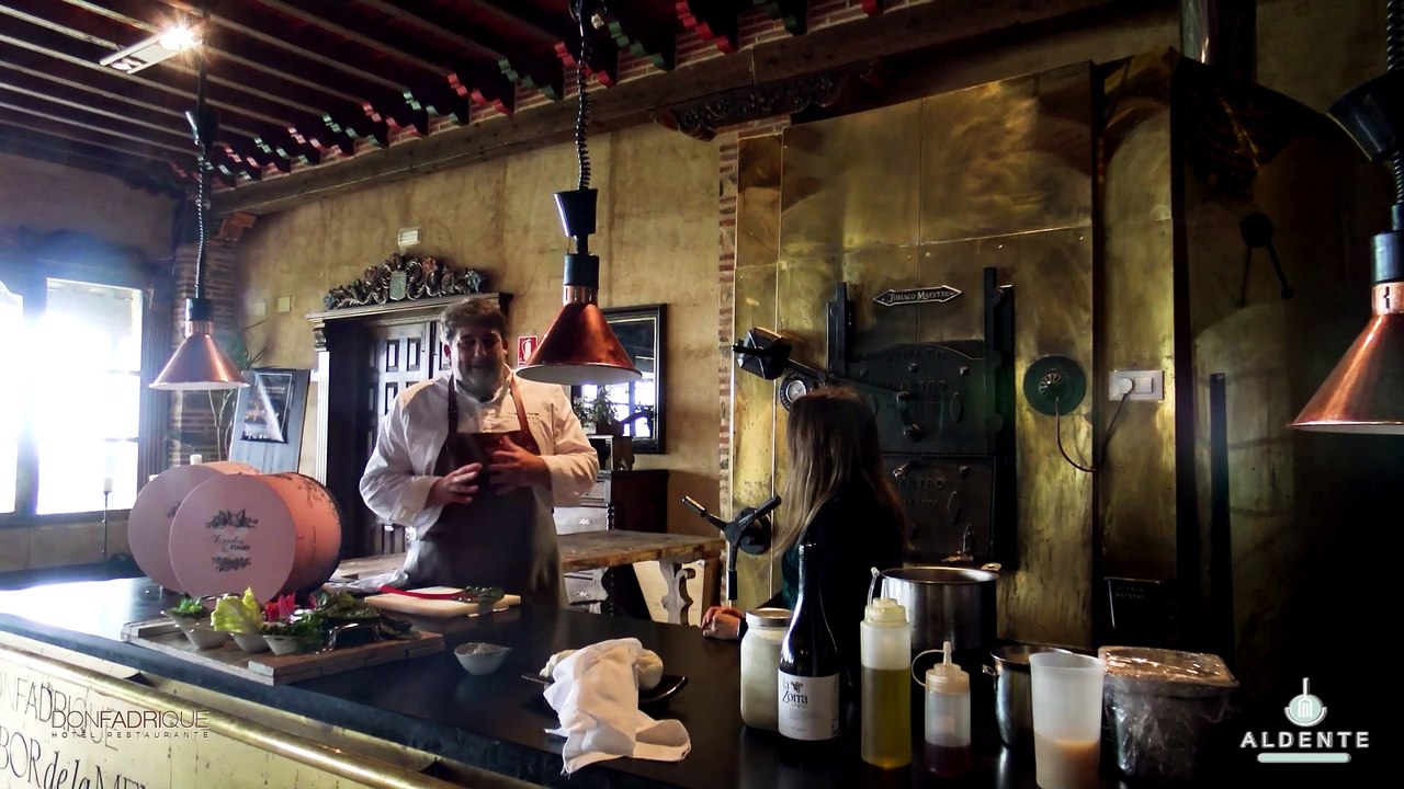 HOTEL RESTAURANTE FADRIQUE REPORTAJE 02 RECETA EN LA COCINA NICO COCINANDO