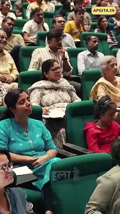 "हमारा पहला- पहला प्यार" || आचार्य प्रशांत
