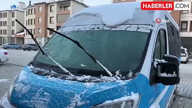 Yüksekova'da Dondurucu Soğuklar Hayatı Durdurdu