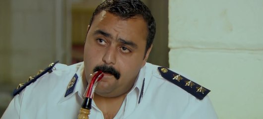 النقيب تيسير فهمى بيقول للمتهم انت مبتشربش شيشة معاية ليه #الرجل_العناب