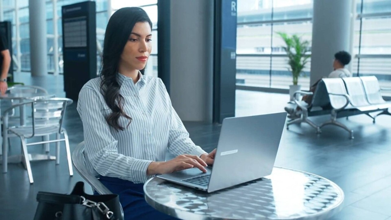 Die ExpertBook P Serie von Asus ist voll auf den Einsatz von KI ausgerichtet