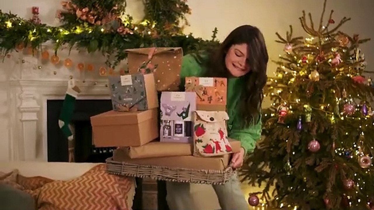 Christmas Beauty Gift Sets  The Perfect Holiday Gifts  The Body Shop