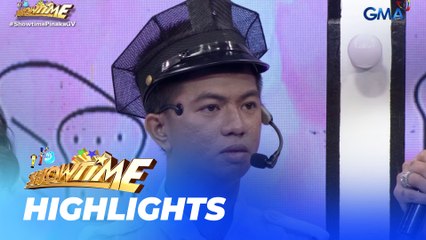 It's Showtime: Kilalanin ang Security Guard na Breadwinner, Jonathan! (And The Breadwinner Is)
