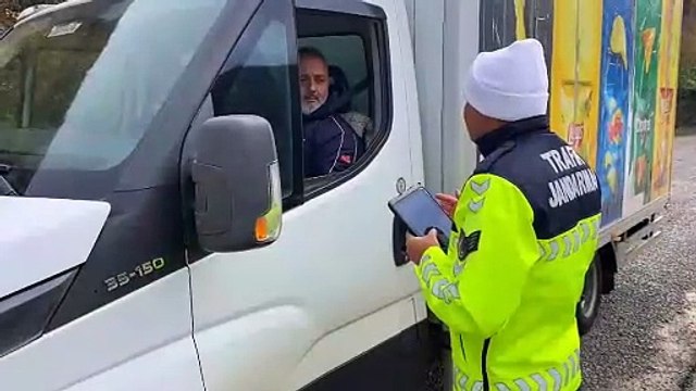 Sürücülere kış şartlarında güvenli sürüş bilgilendirmesi