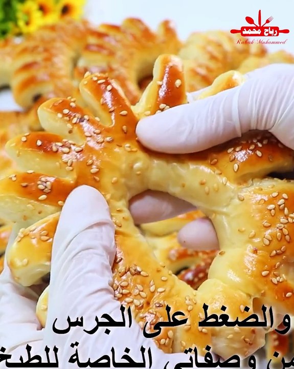 خبز الحليب بالتمر او معروك التمر نعومة لا تُقاوم قطنية وشهية أطيب #معروك بالتمر ستجربينه اطيب #خبز بالحليب والتمر مع رباح محمد