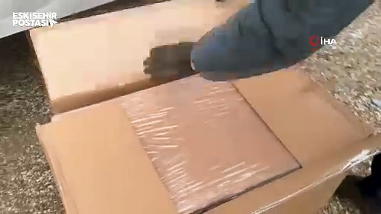 Eskişehir'de rekor kaçakçılığa polis darbesi! 1.7 milyon TL'lik baskın