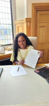 The example of history-making mayor of Derry and Strabane Lilian Seenoi Barr – the first black mayor in the North – was hailed at Westminster this week as MPs discussed increasing representation of black and minority ethnic representatives at Stormont.