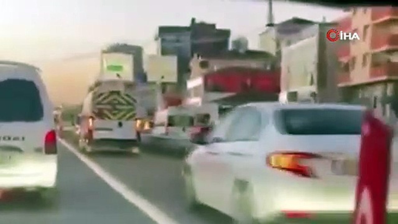 Emniyet şeridini ihlal edenlere tepki göstermişti: Bakan Yerlikaya tebrik etti!