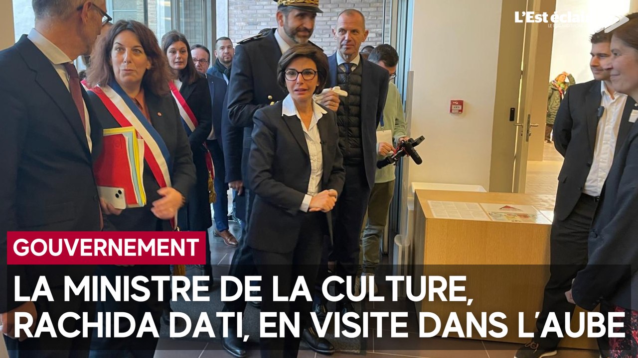 La ministre de la Culture, Rachida Dati, au musée Camille-Claudel de Nogent-sur-Seine (Aube)