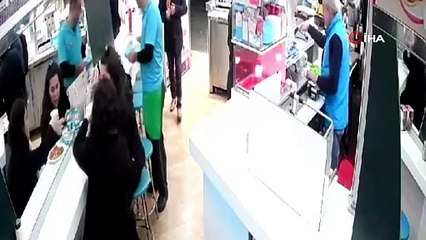 Hesap ödemek istemeyen turistten şoke eden hareket