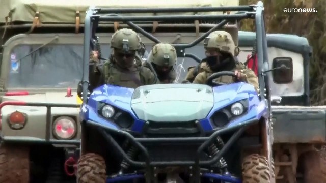 الحكومة تهتم بالمناصب والسلطة أكثر من الناس .. وقف الحرب مع لبنان يثير انتقادات واسعة في تل أبيب