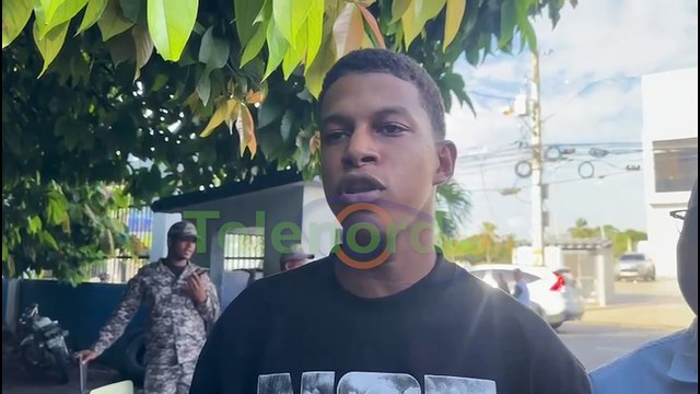 Joven se entrega ante la policía de SFM por supuesto vínculo a un homicidio en Nagua