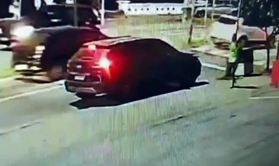 Vídeo mostra momento que homem é colocado à força em carro antes de ser encontrado morto em Santos