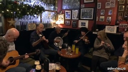 L'Irlanda al voto, nei pub di Dublino previsioni e speranze