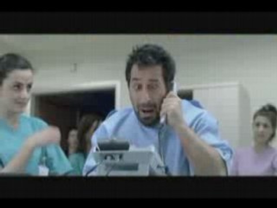 Cem Yılmaz Bademcik Ameliyatı (Türk Telekom Reklamı)