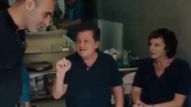 Vedat Milor izinsiz fotoğraf çekimine tepki gösterdi: Ben maymun değilim