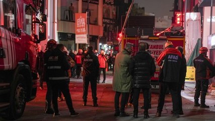 Güngören'de yıkım esnasında bina çöktü: 1 işçi saatlerdir göçük altında