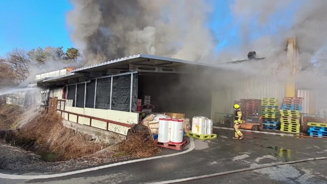 충북 청주시 비닐포장지 제조 공장에서 화재 / YTN