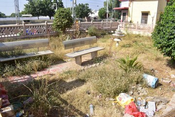 काया कल्प के नाम पर नागौर रेलवे स्टेशन की बिगड़ी सूरत... परेशान लोगों सुने जुबानी...