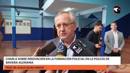 Charla sobre innovación en la formación policial en la policía de Baviera-Alemania