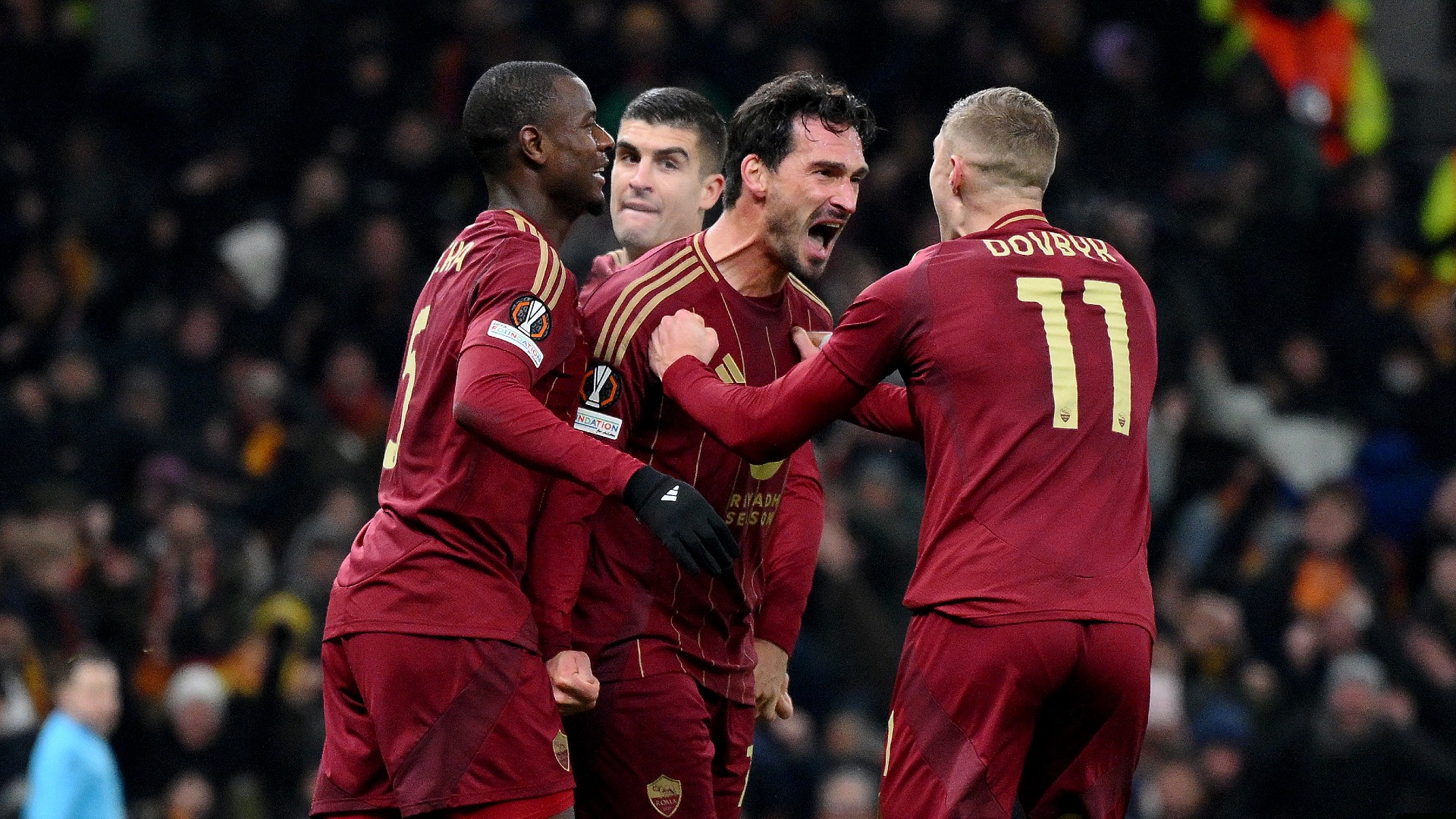 Spurs rue missed chances as Roma equalise in stoppage time