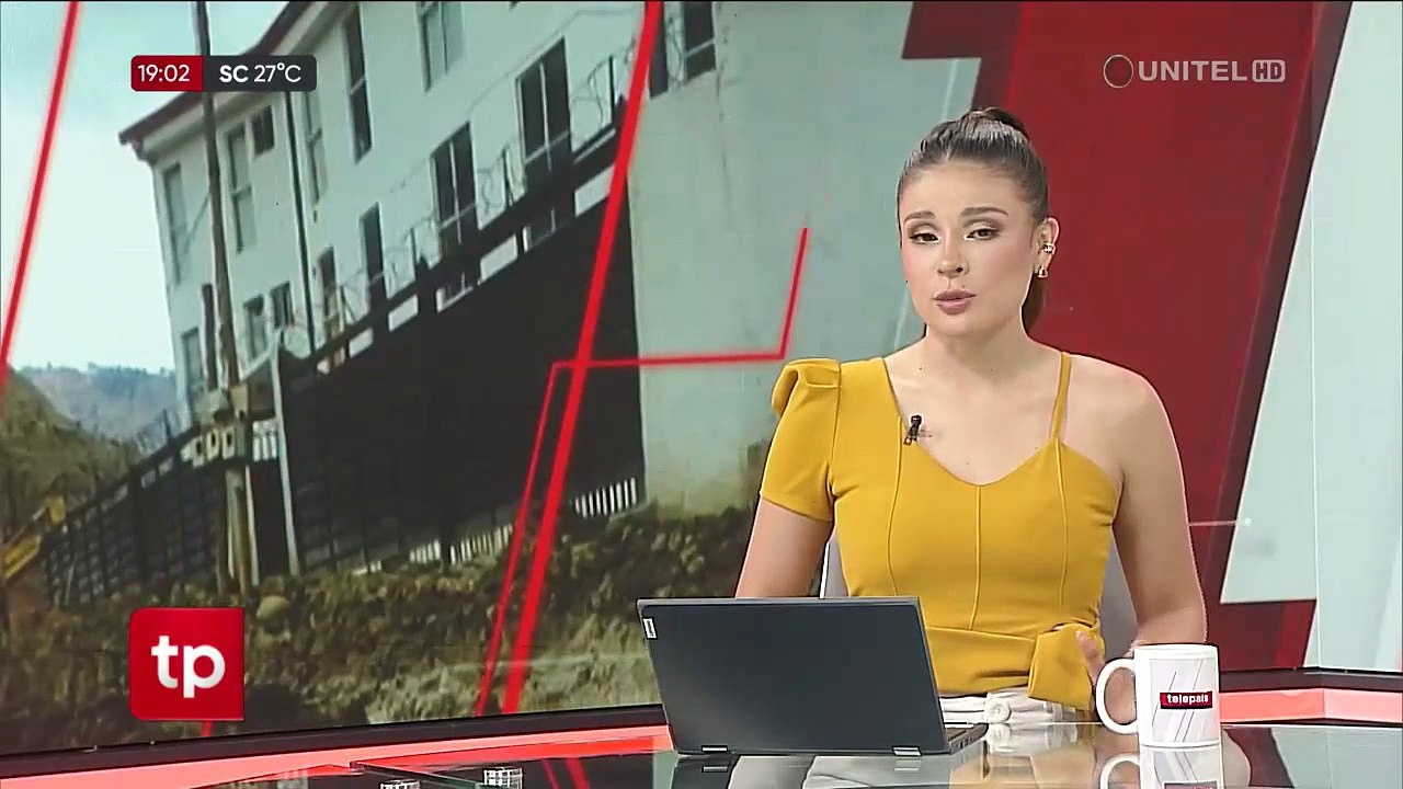 Mazamorra en Bajo Llojeta: Damnificados sacan el lodo de sus casas con palas, picotas y carretillas