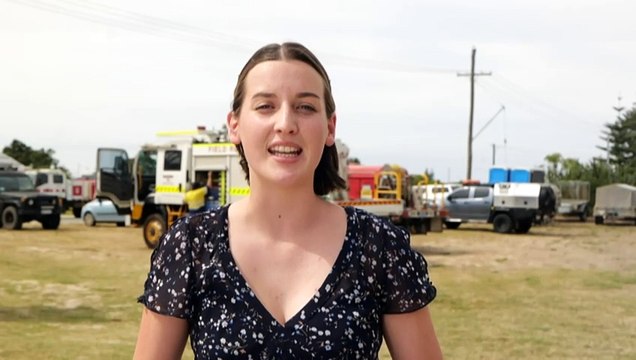 Bushfires continue to rage through communities north of Perth