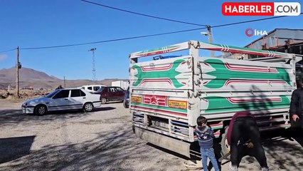 Adilcevaz'da Kış Lastiği Yoğunluğu Artıyor