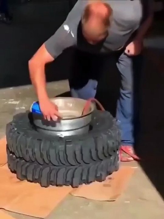 Amazing Way To Put Tires On Rims #shorts #shortvideo #video #virals #videoviral #innovationhub