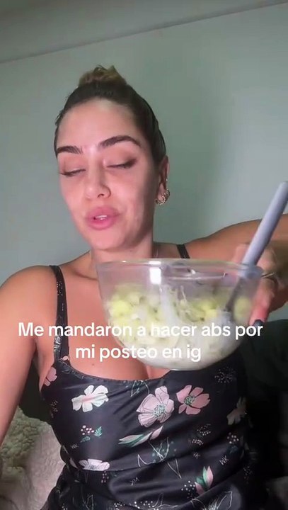 Sabrina Cortez furiosa arremetió contra los que le remarcaron su "pancita" en las redes sociales con una terrible definición. Mirala.