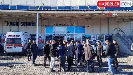 Kars'ta Öğretmenleri Taşıyan Minibüs Kaza Yaptı: 14 Yaralı