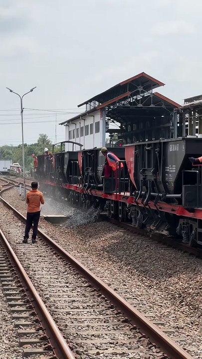 Isi Batu Biar Keker