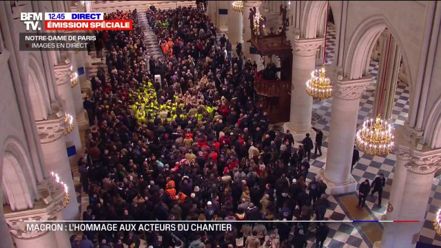 On est vraiment surpris par la lumière qui entre dans cet édifice : notre journaliste témoigne depuis l'intérieur de Notre-Dame