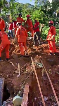 Deslizamento de Terra em Saramandaia