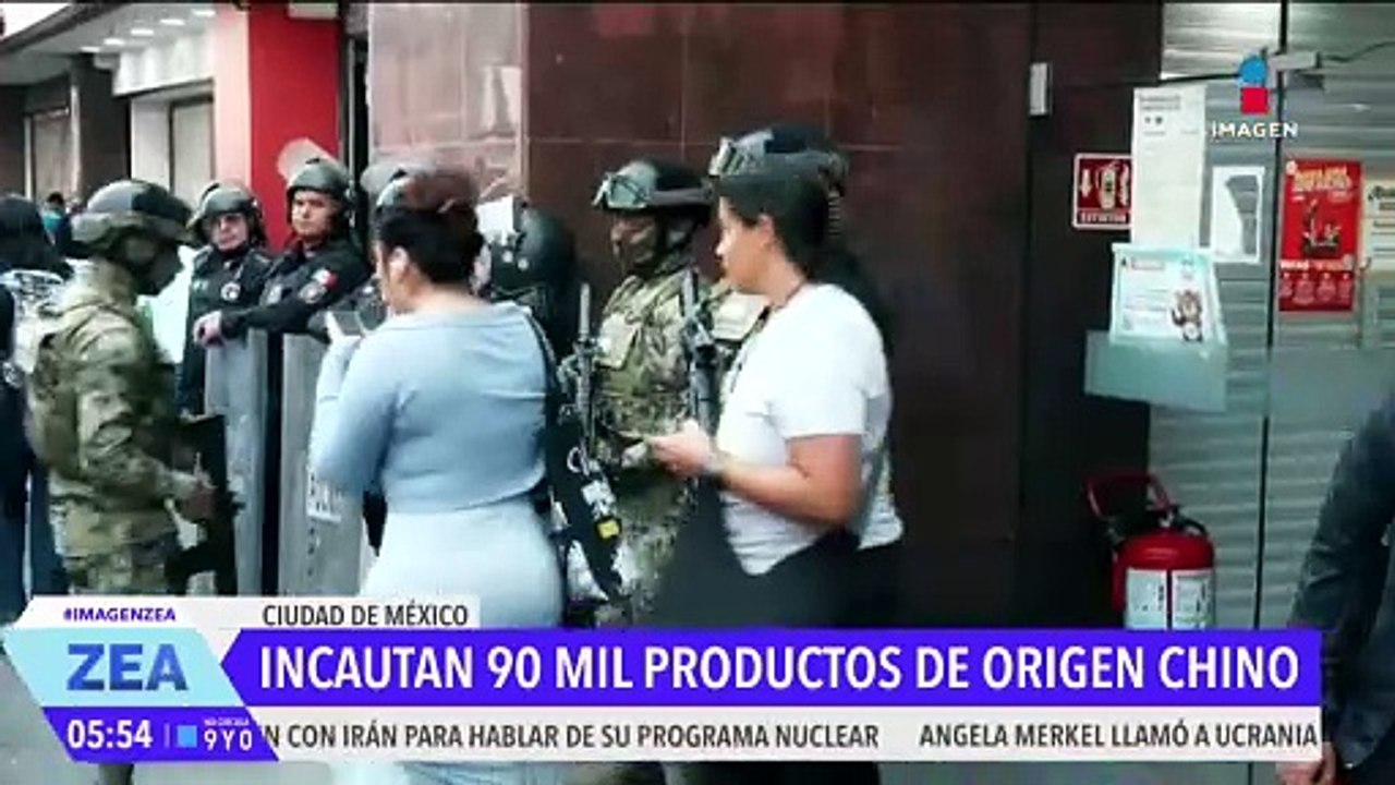 Realizan operativo contra la piratería en la Plaza Izazaga 89, en la CDMX