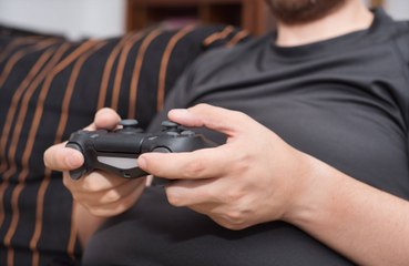 Expert bemoans 'gambling-like activities' in video games: 'Vulnerable players'