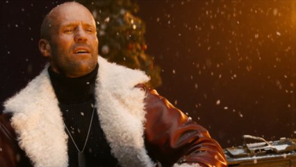 Jason Statham bringt explosive Festtagsstimmung im Weihnachts-Event von World of Tanks