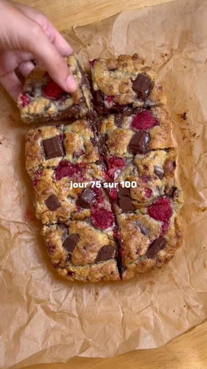 Jour 75/100 - Cookie géant chocolat framboise 🍫