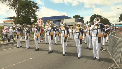 Premian a las mejores bandas estudiantiles en La Chorrera en los 203 años de independencia de Panamá de España