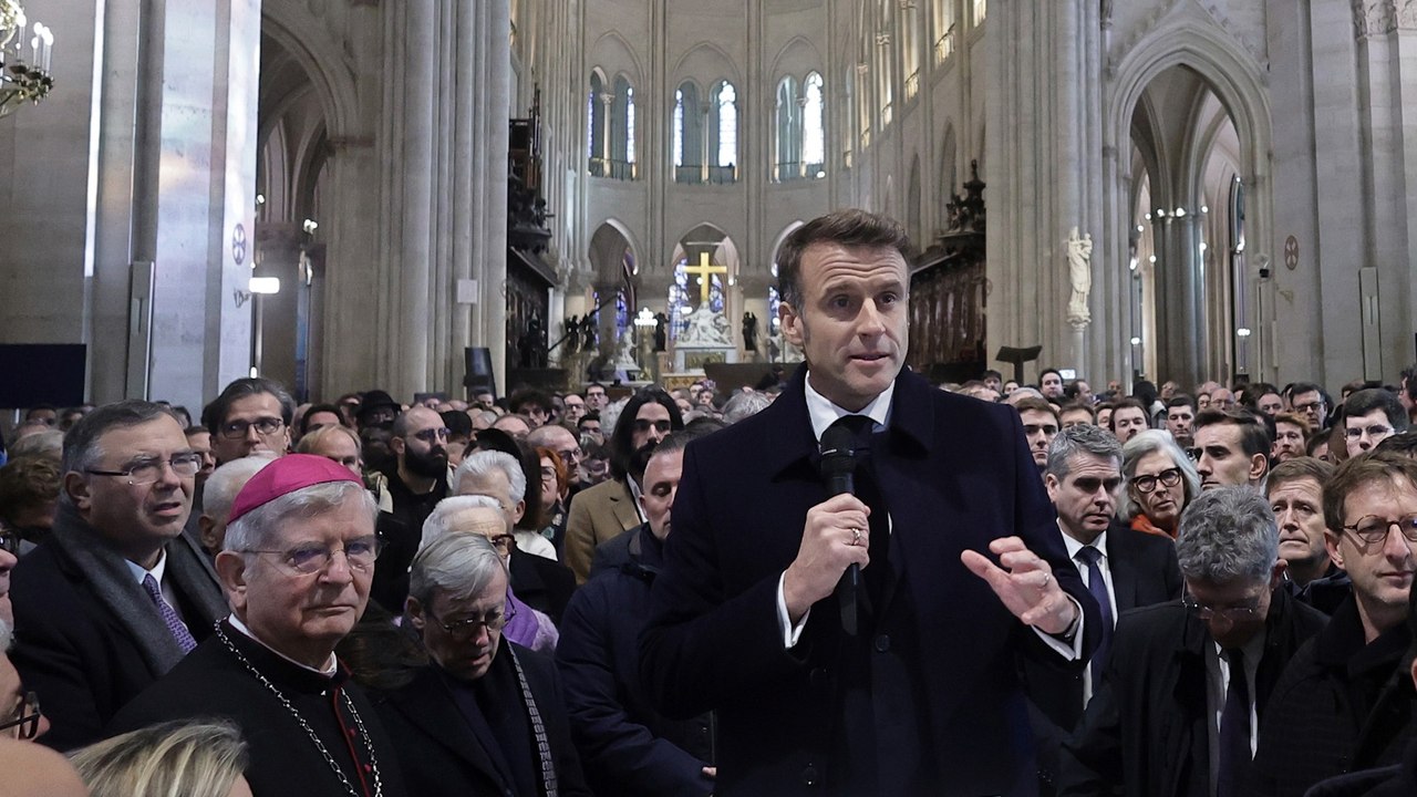 Macron, en Notre Dame tras su restauración: “Habéis transformado el carbón en arte”
