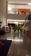 Clientes mostram transtorno com queda de energia no Shopping da Bahia