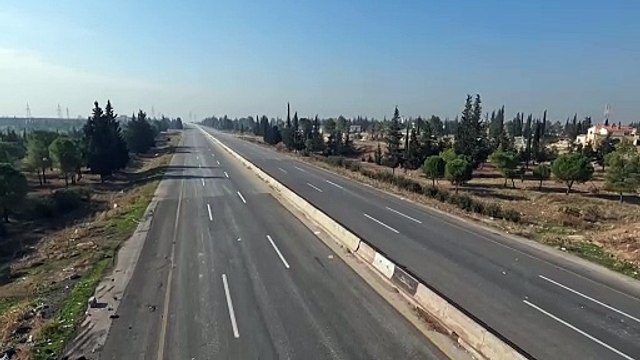 Rebeldes sírios e aliados entram em Alepo após ofensiva relâmpago