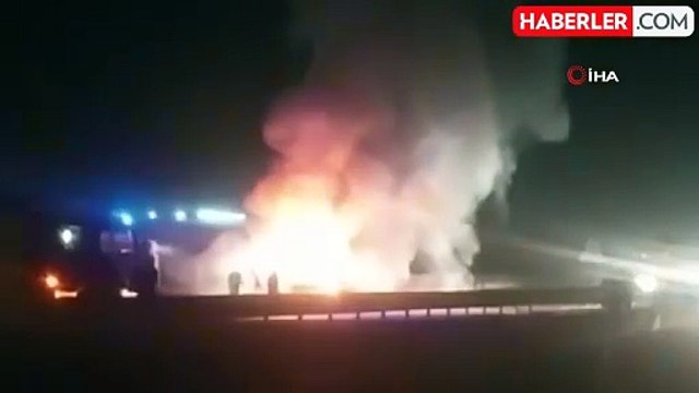 Ankara'da Takla Atan Araç Alevlere Teslim Oldu: 2 Yaralı