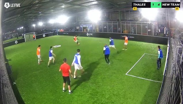 THALES - NEW TEAM 02/12 à 21:18 - Football Cruyff (LeFive Bezons)