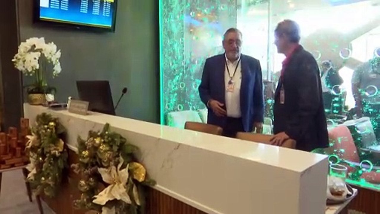 GLOBAL BRANDS GENERATING FOREX UP THE ISLANDS