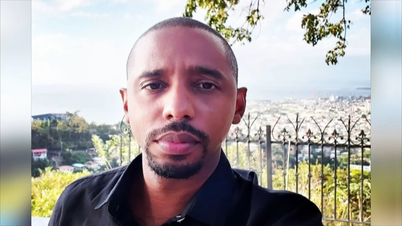 DOCTORS DEMAND FAIR WAGE NEGOTIATIONS