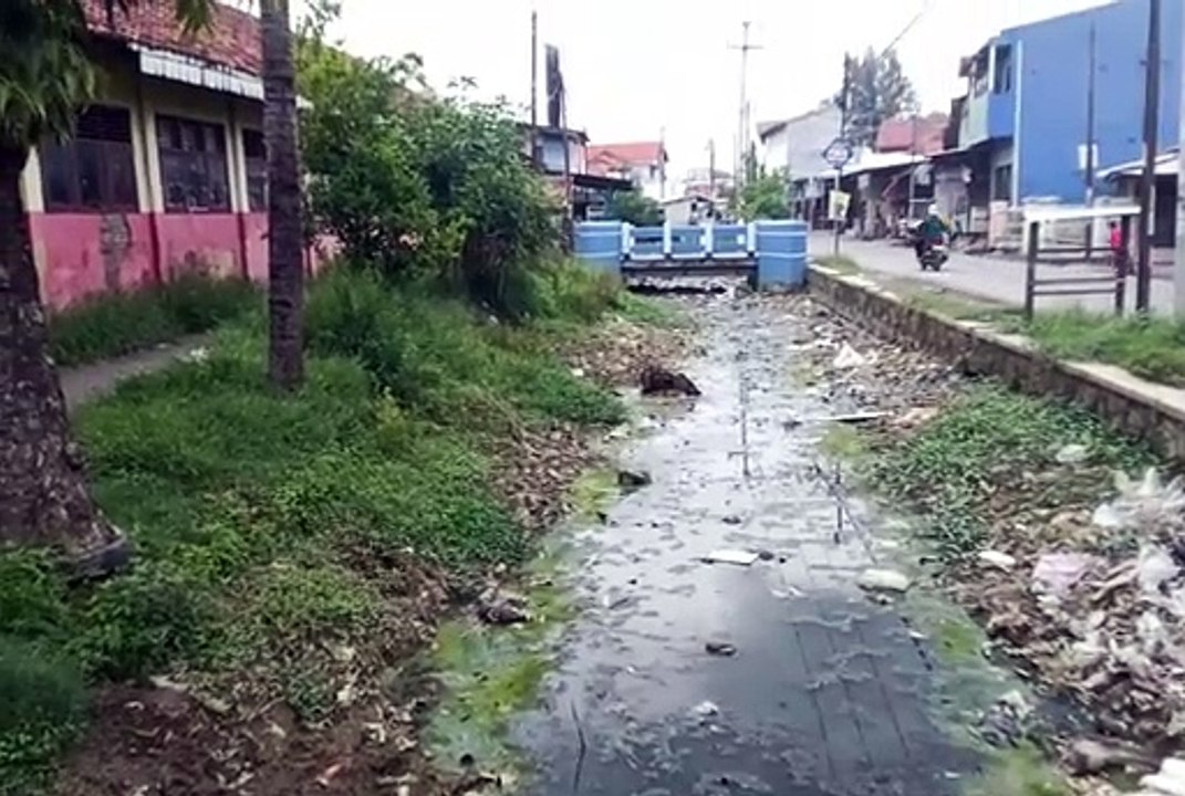 Pendangkalan Sungai di Desa Benda