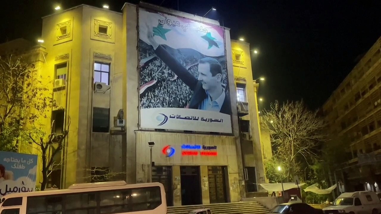 Syrien: Dschihadisten erobern Aleppo – russische Luftangriffe